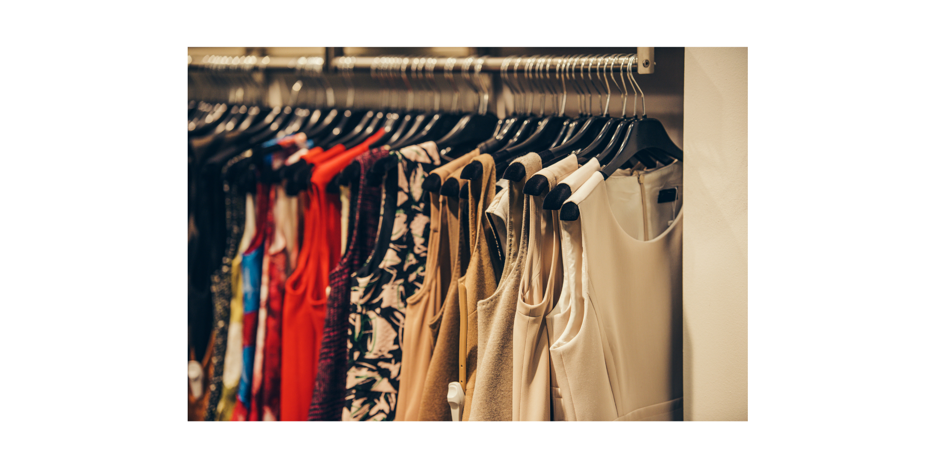 armario capsula neutros y colores