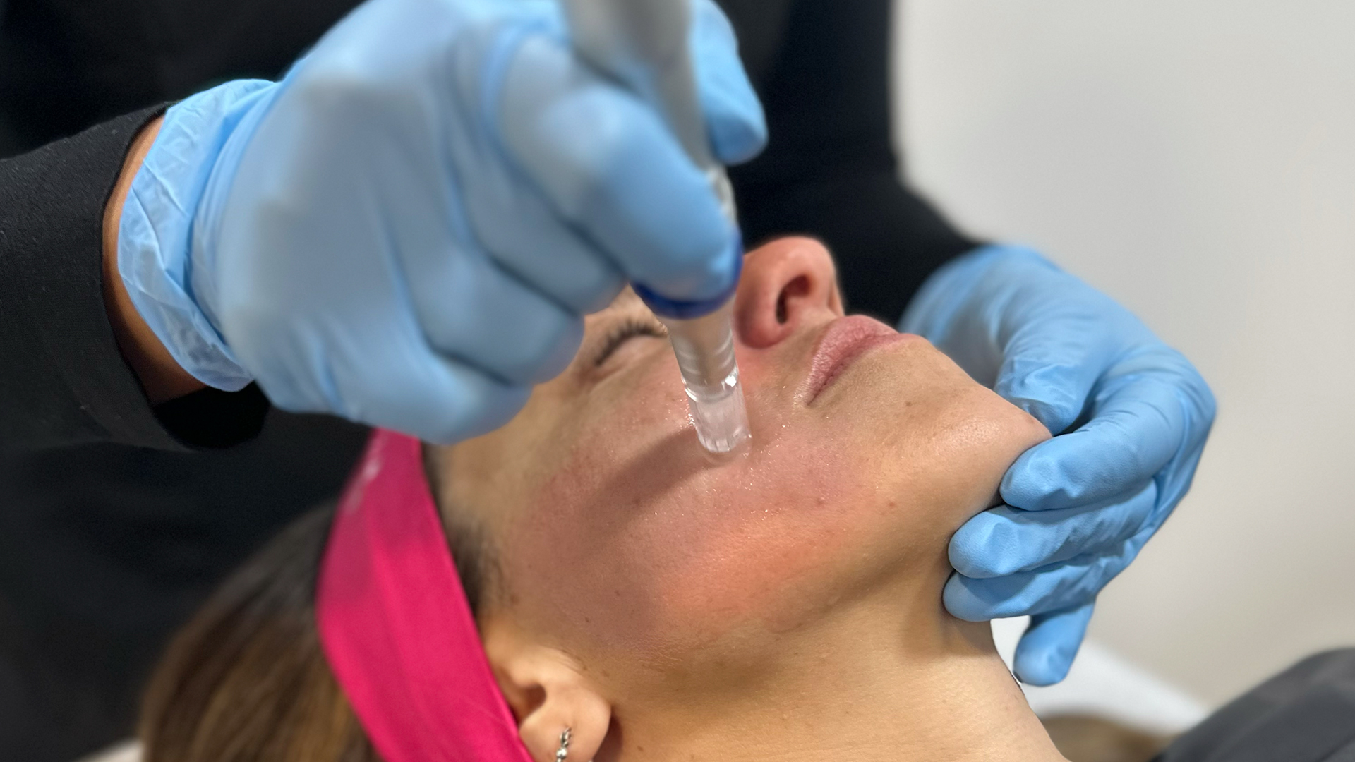Hidratación en viajes Consejos y Tratamientos Faciales