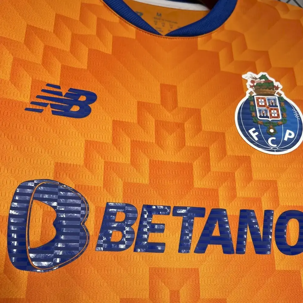 Apresentamos as Novas Camisolas do FC Porto para a Temporada 2024/25!