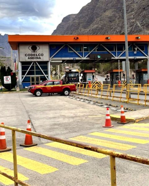 Punto de entrega de EPP de Isoprevent en faena de Codelco Andina