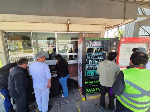 Lanzamiento de la máquina de EPP en la planta San Bernardo de Watt's