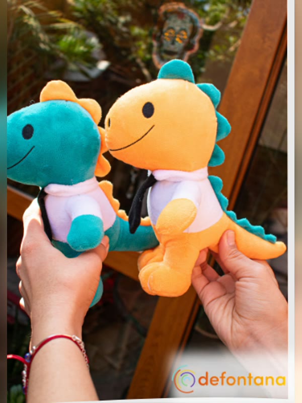 Peluche corporativo personalizado de Defontana ya producido