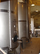 Stainless steel tanks at the Pinalta winery